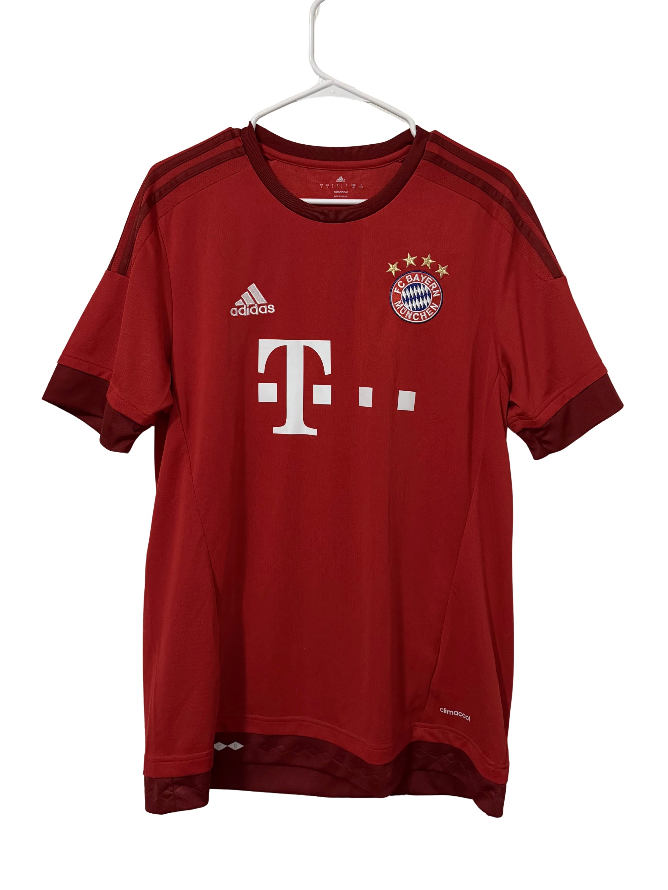 Bayern Munich 2015-16 Home jersey (L) BNWT