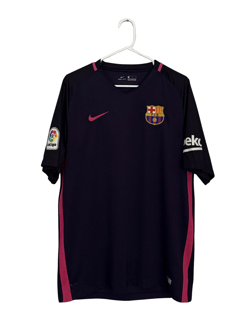 FC Barcelona 2016-17 Away jersey (L)