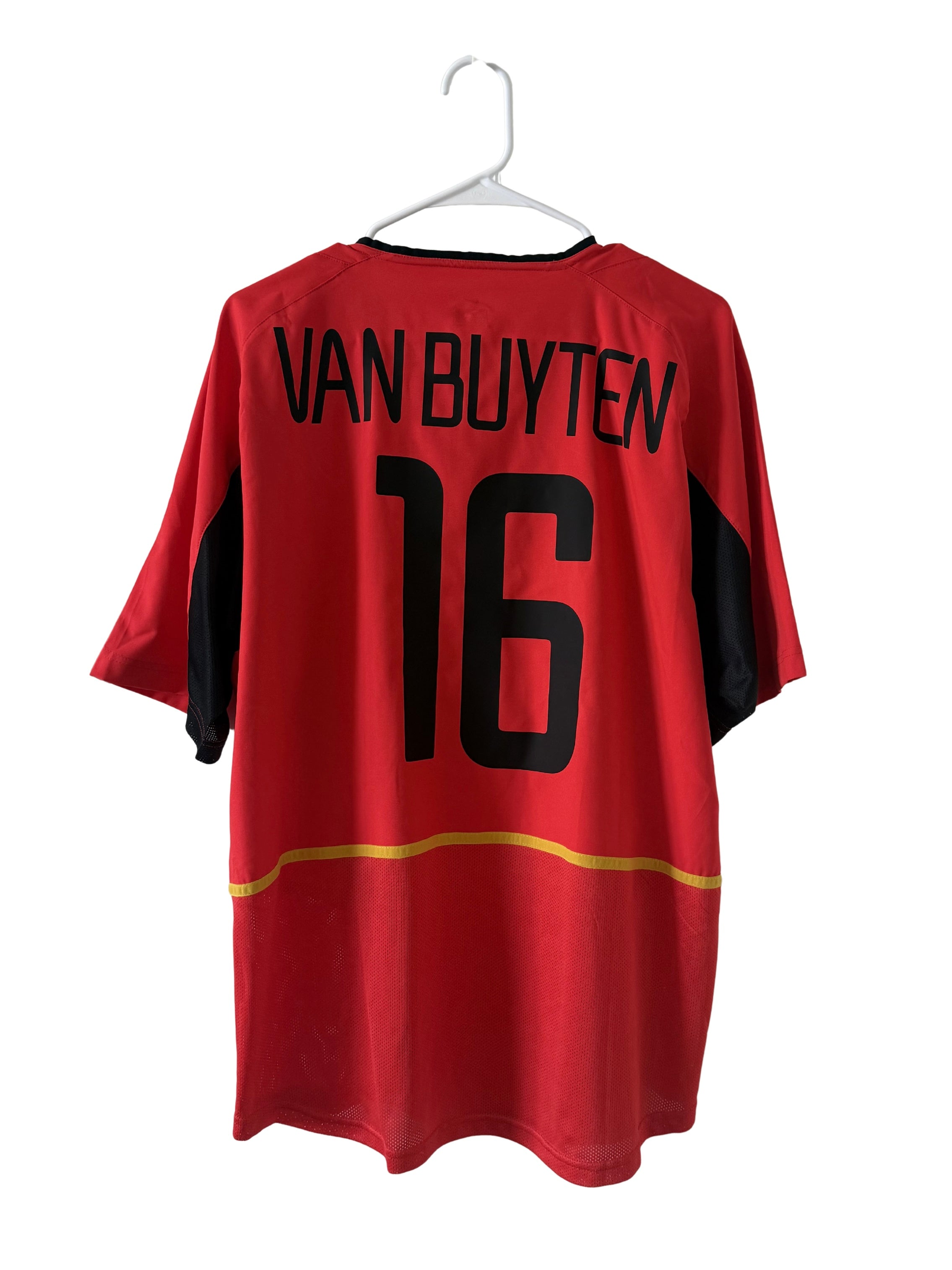 Belgium 2002 Van Buyten #16 Home jersey (L)