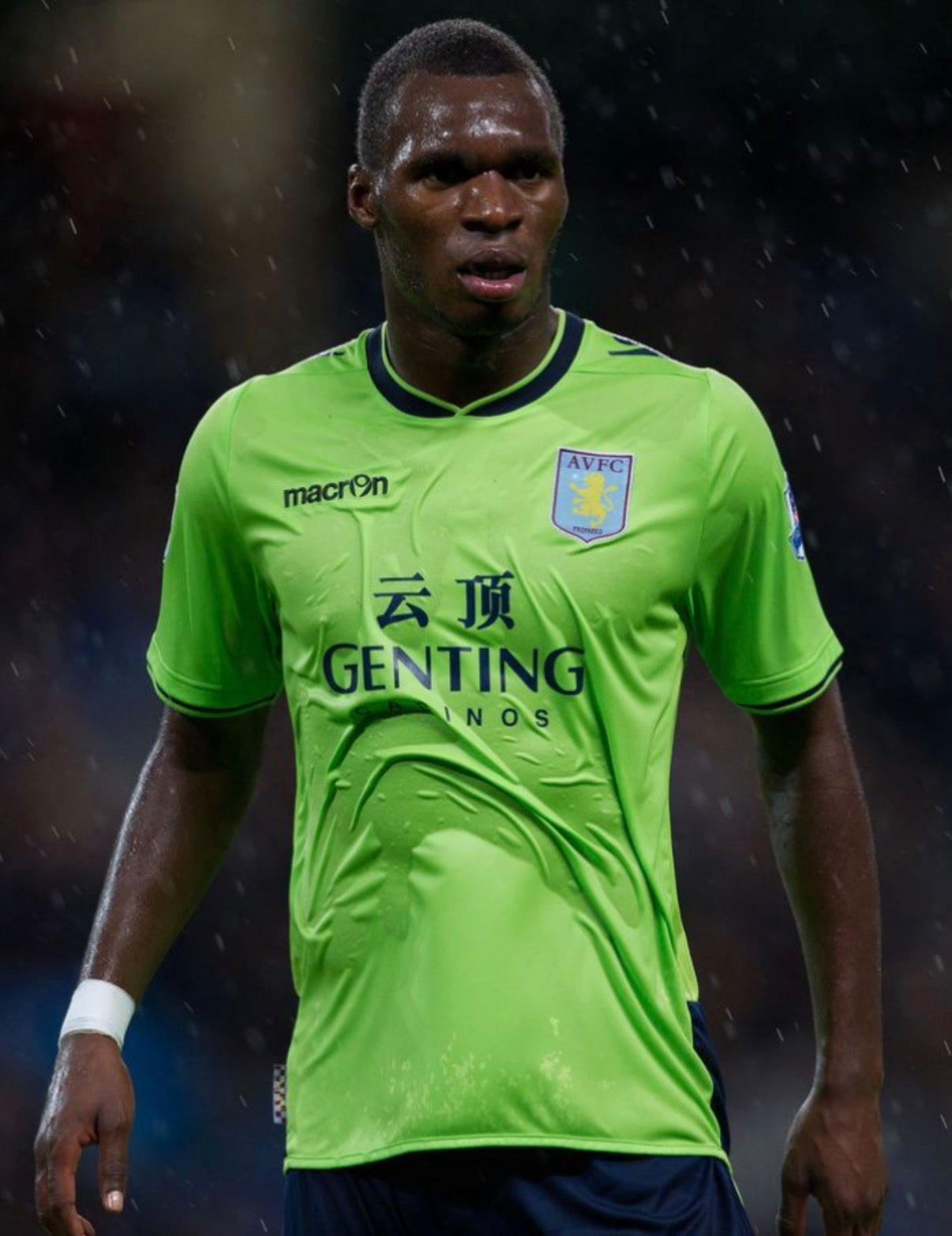 Aston Villa 2012-13 Away jersey (M)