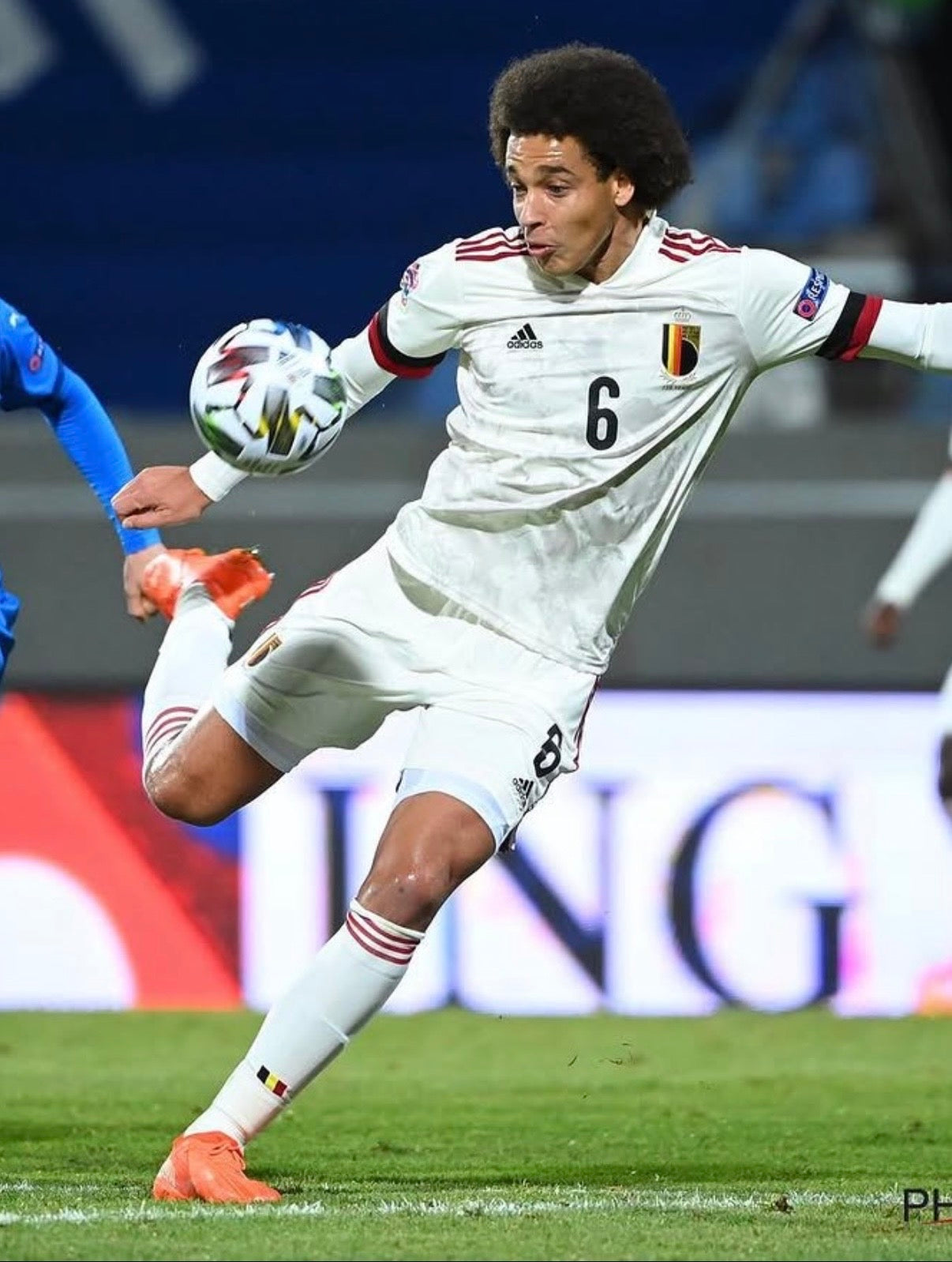 Belgium 2020 Axel Witsel #6 Away Jersey (S)