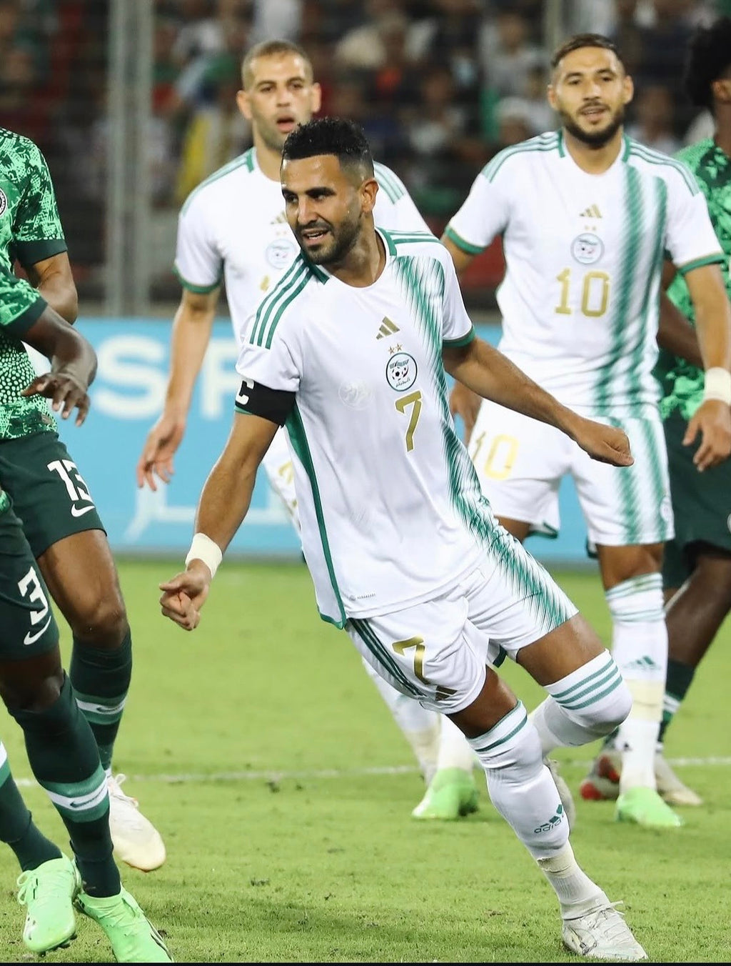 Algeria 2022 Mahrez #7 Home jersey (M)