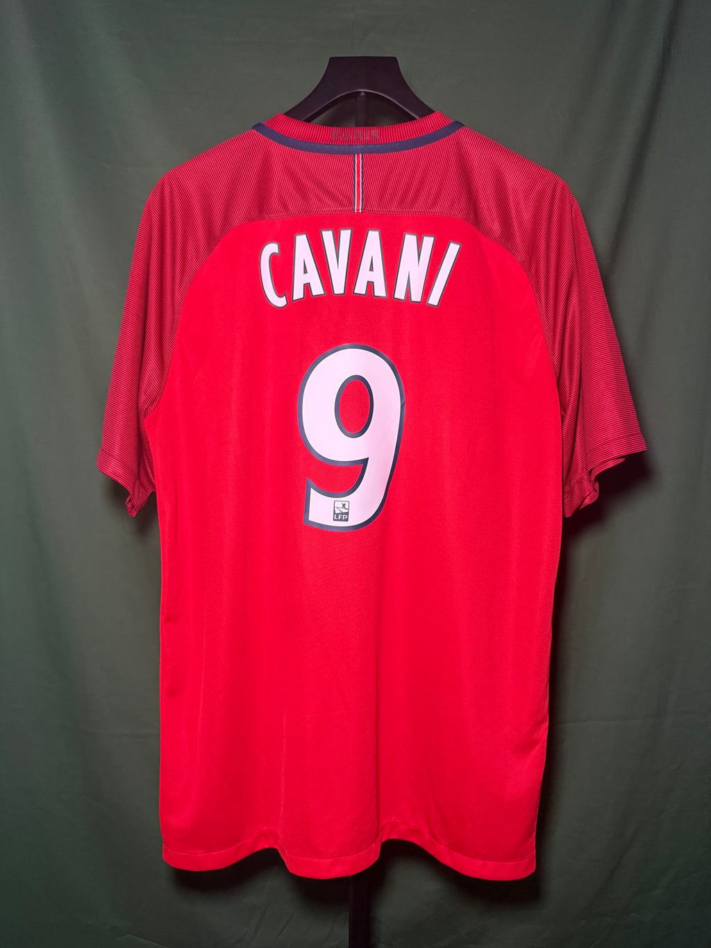 Paris Saint-Germain 2016-17 Cavani #9 Away jersey (XL)