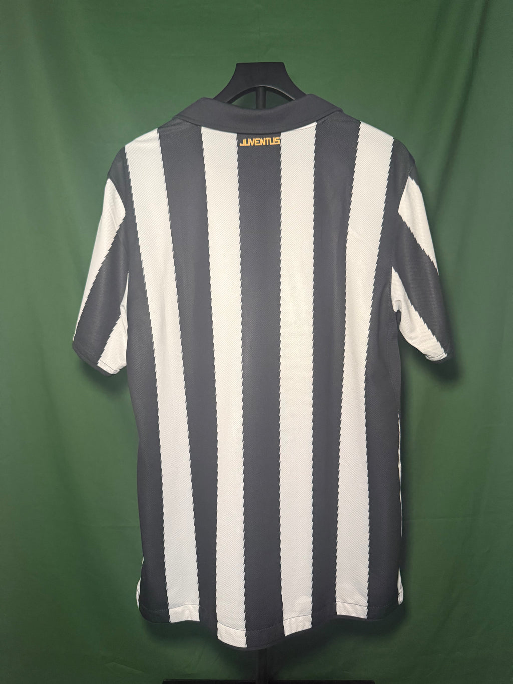 Juventus FC 2010-11 Home jersey (L)