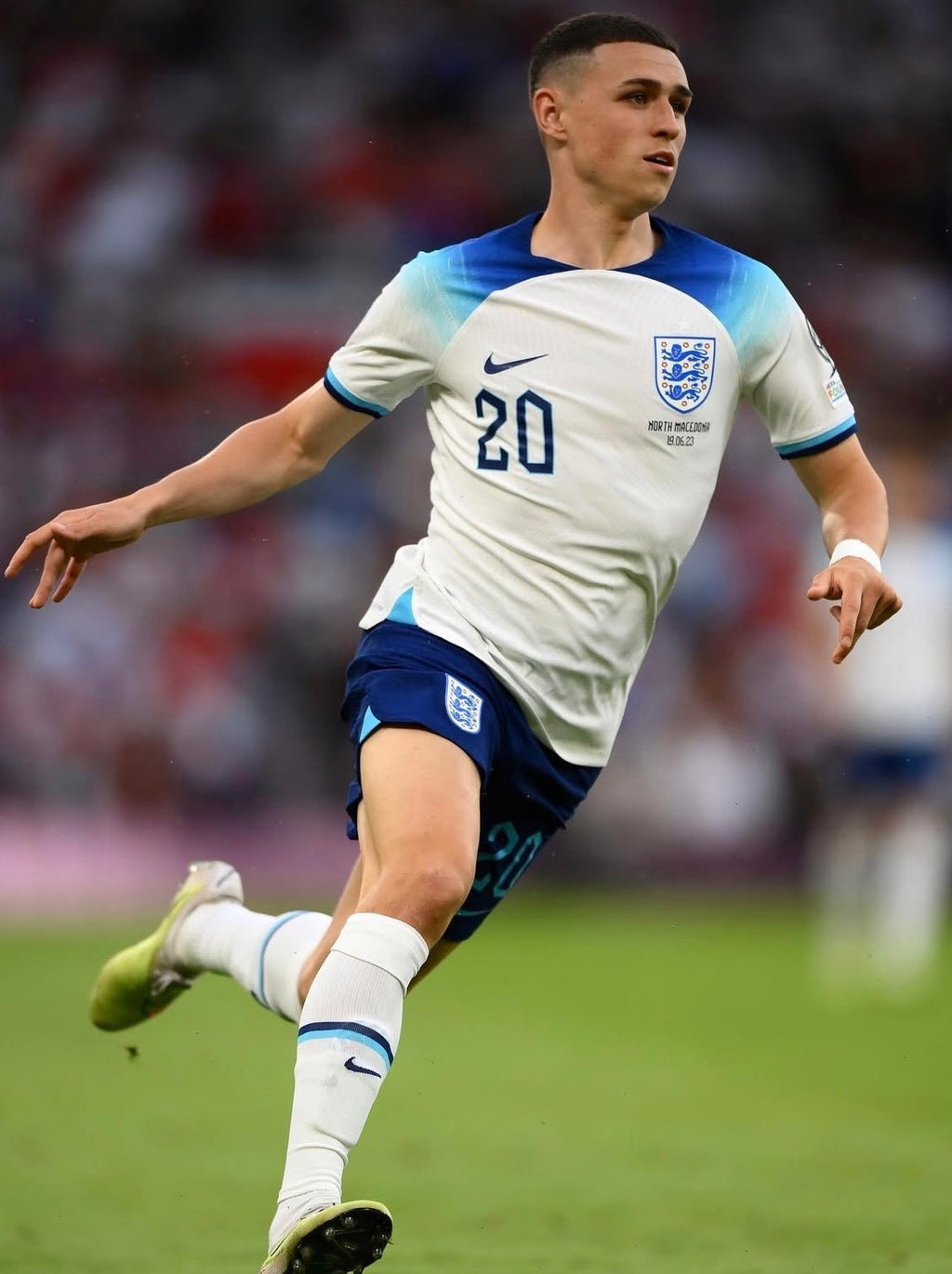 England 2022 Home jersey (L)