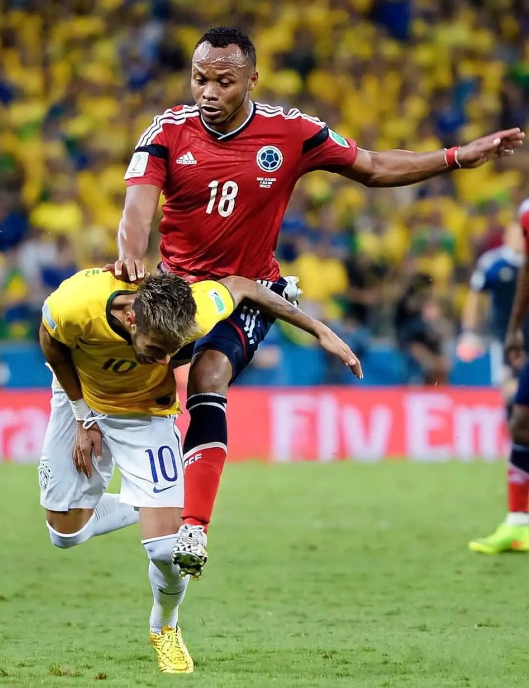 Colombia 2014 Away jersey (L)